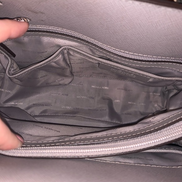 Michael Kors Emma Large Saffiano Leather Tote - Picture 6 of 10